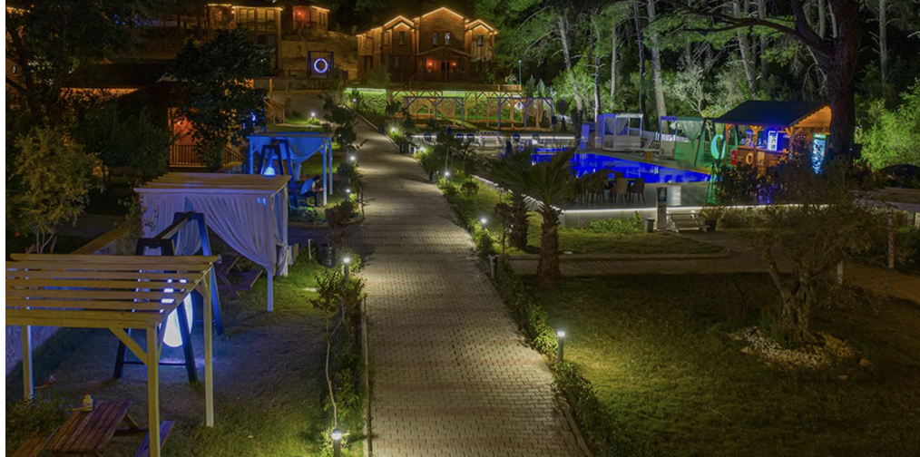 Antalya’nın en iyi Bungalov Oteli BabylonTown