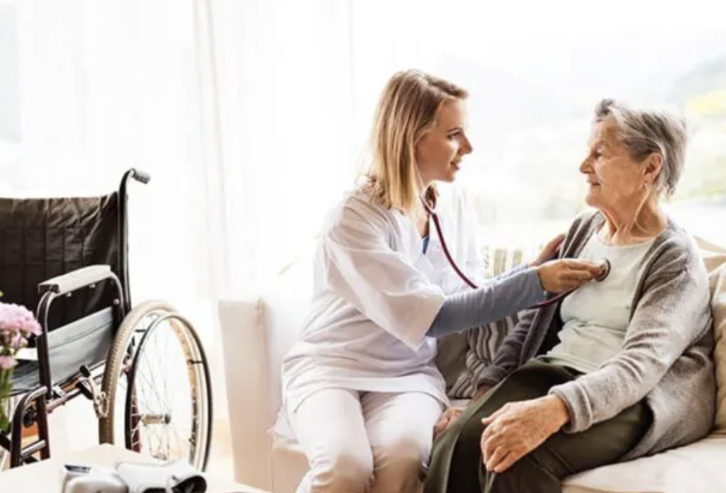 Evde Sağlık Hizmetinin Yararları