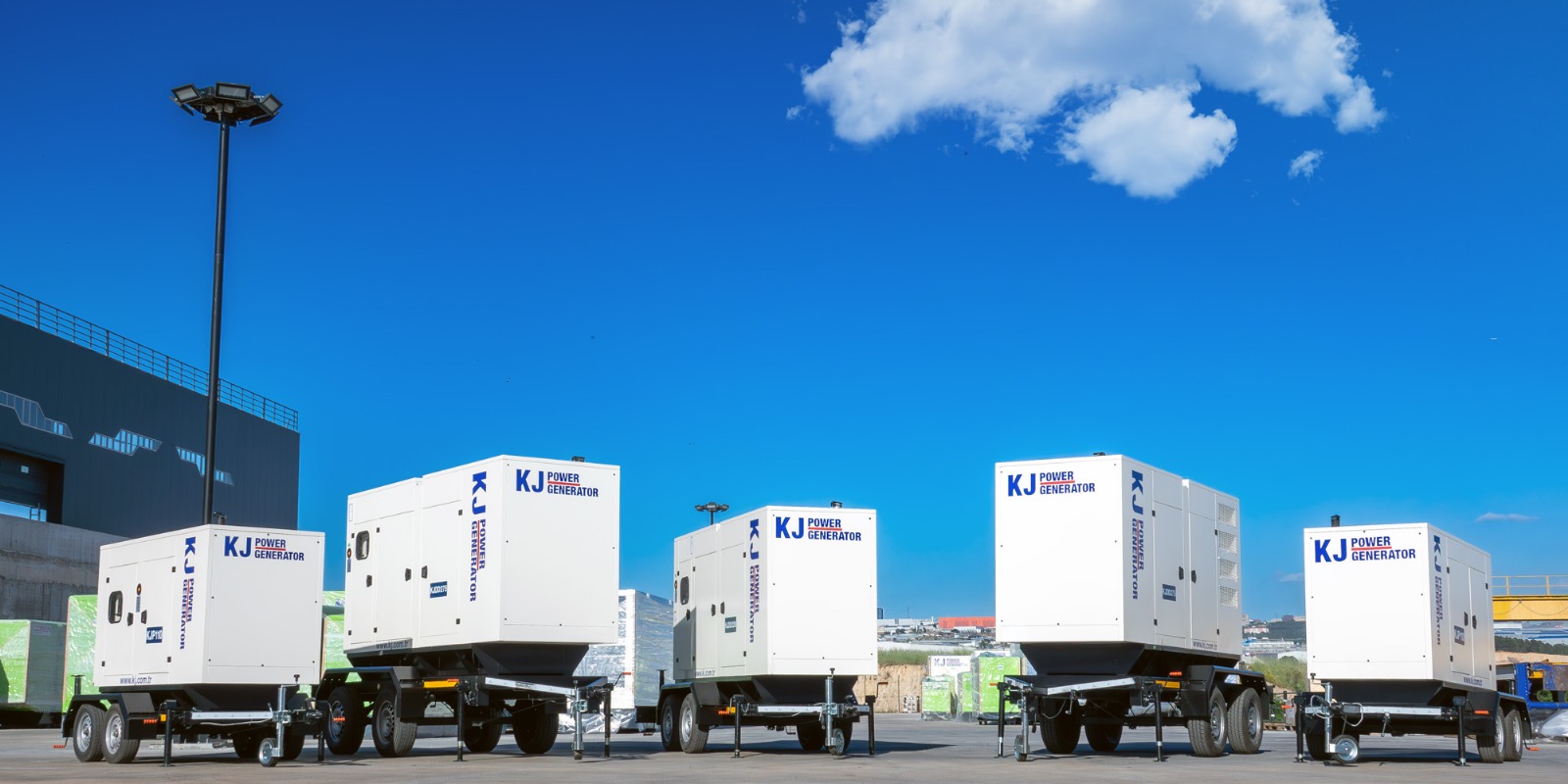 İnşaat Projelerinde Gücün Devamı: Mobil Jeneratörlerle Kesintisiz Enerji