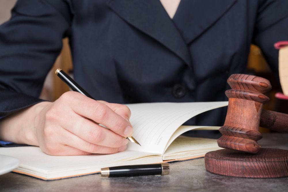 Hukuki Süreçlerde Tercihiniz İzmir Avukat Deniz Kekik